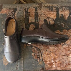 Clark’s women’s brown shoes